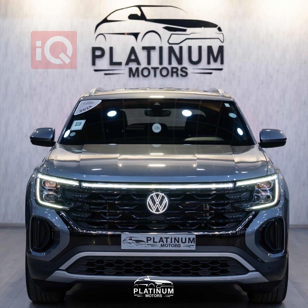https://cdn.iqcars.ioc024f1fe-c827-47de-9589-f453d8ab71c0_0.jpg